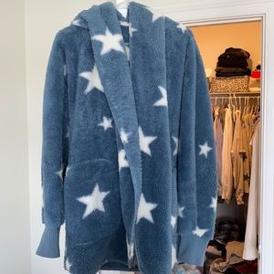 Oversized fluffy teddy coat with pockets and a hood from Vanilla Sky. One Size.